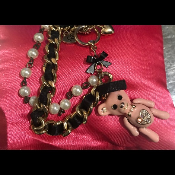 Betsey Johnson tea party pink teddy bear picnic princess sweetie pie bracelet